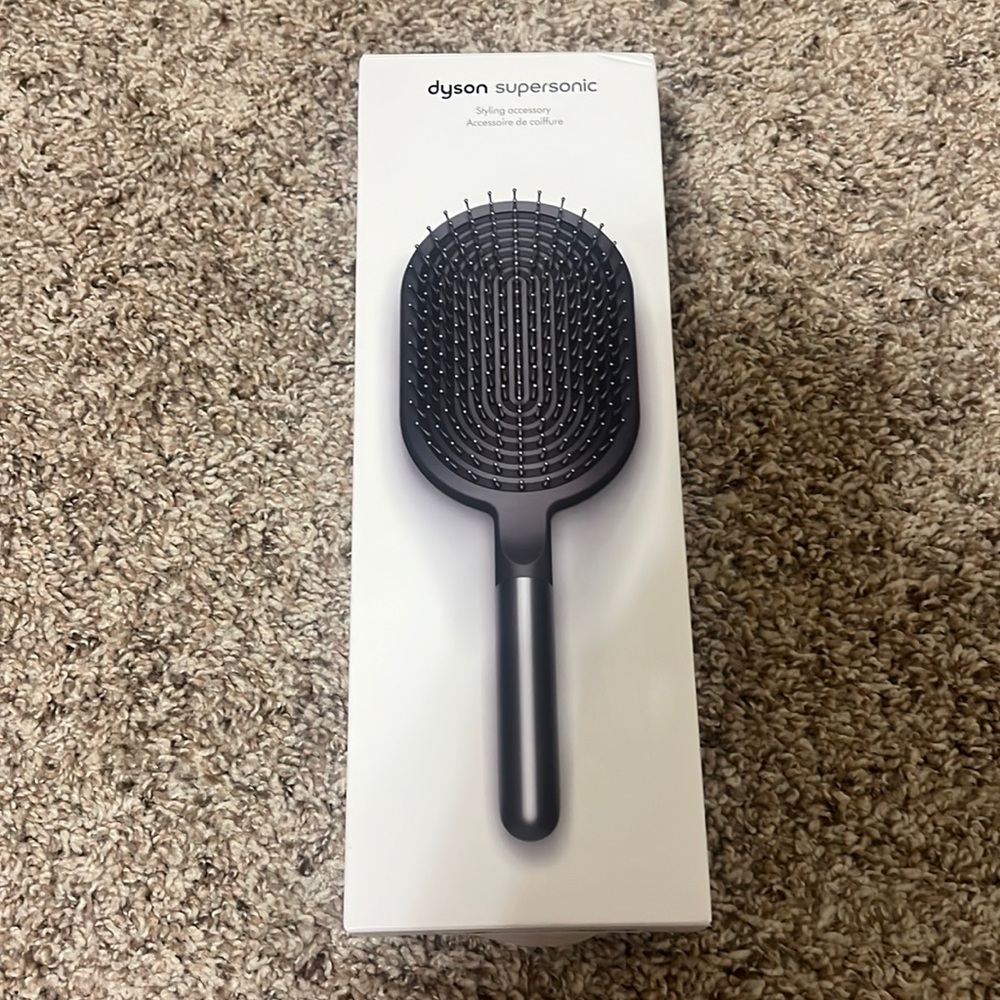 NIB Dyson Paddle Brush - Nickel/Black